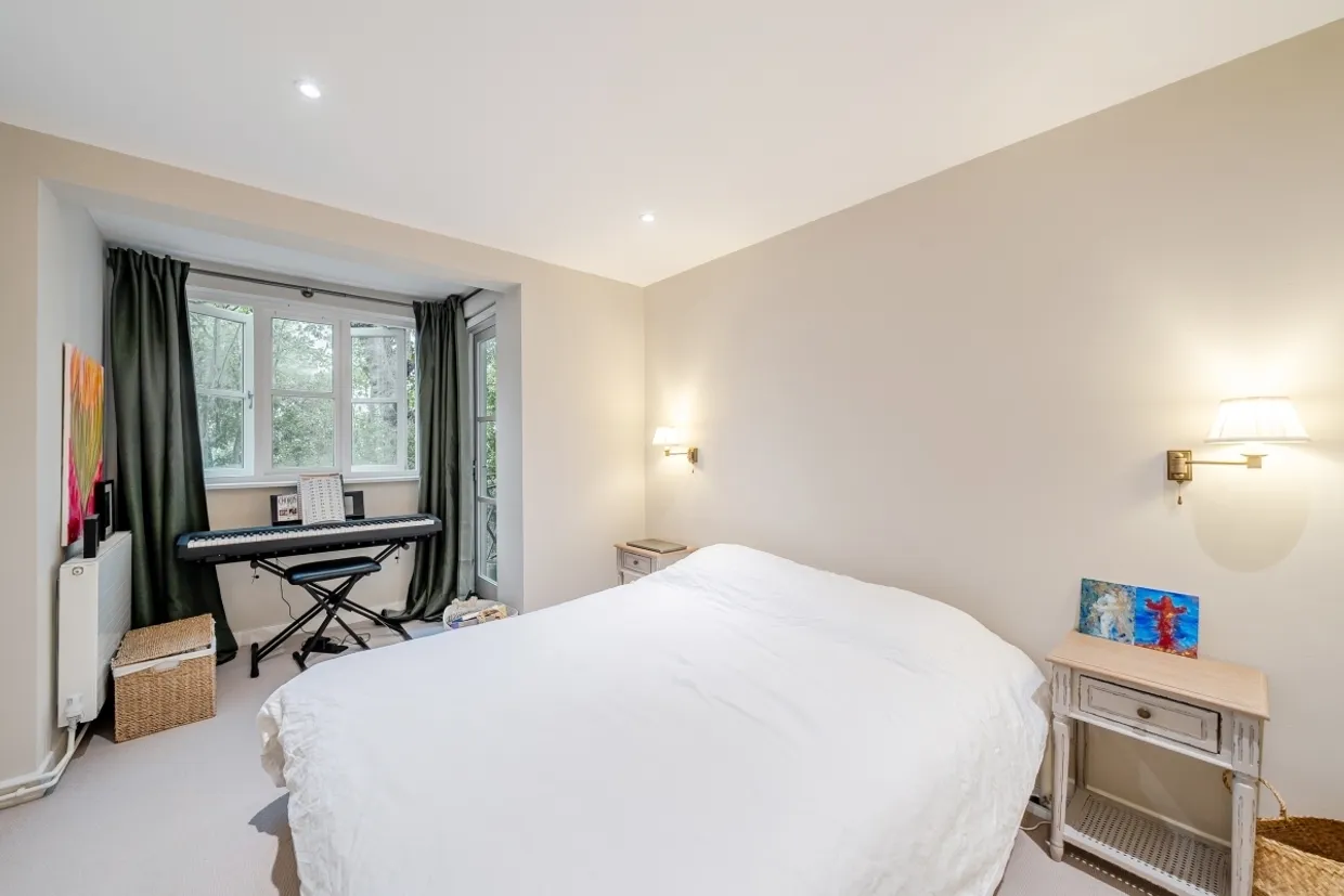 Brompton Park Crescent London SW6 photo 14