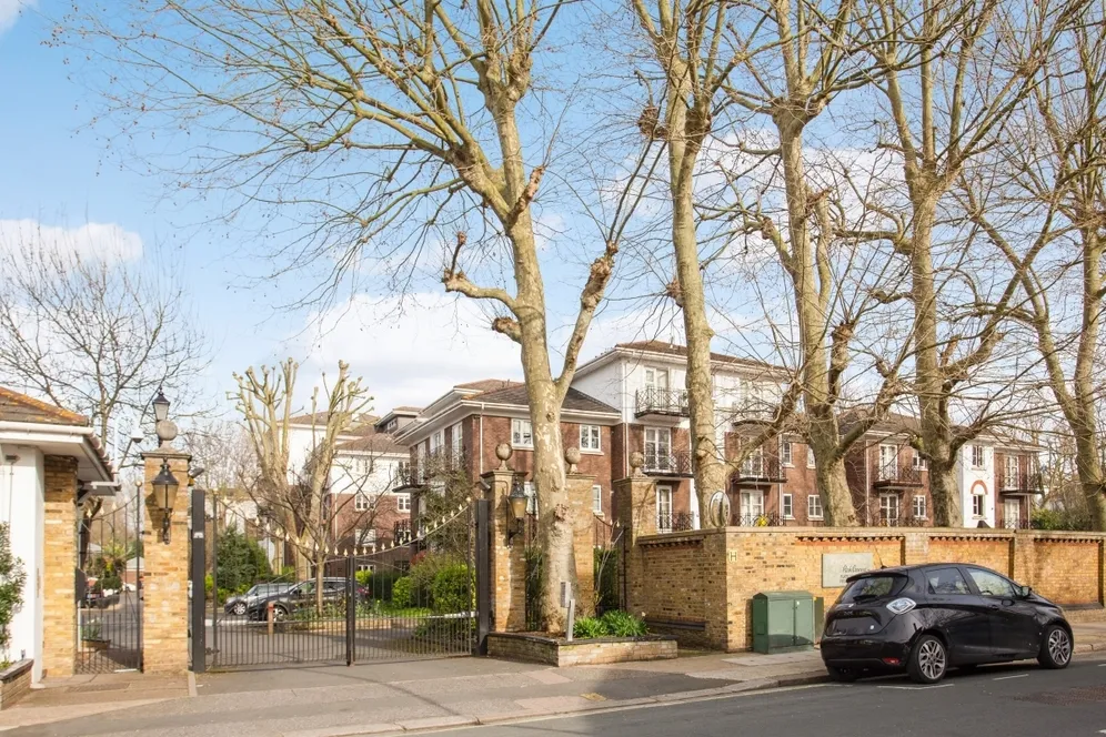 Brompton Park Crescent London SW6 photo 15