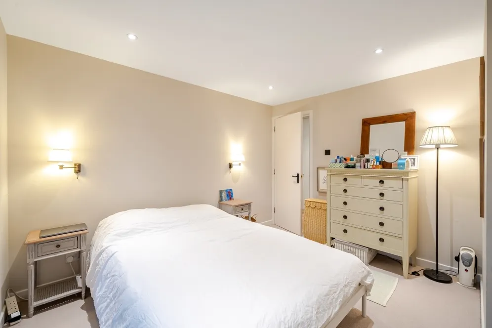 Brompton Park Crescent London SW6 photo 16