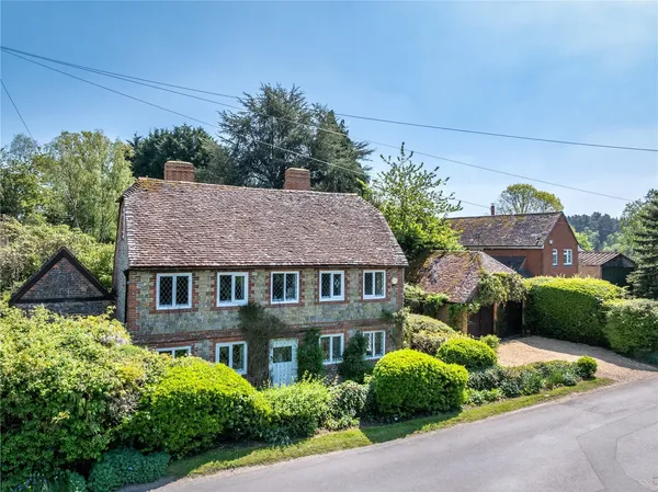 The Street, Stedham, GU29 photo 13