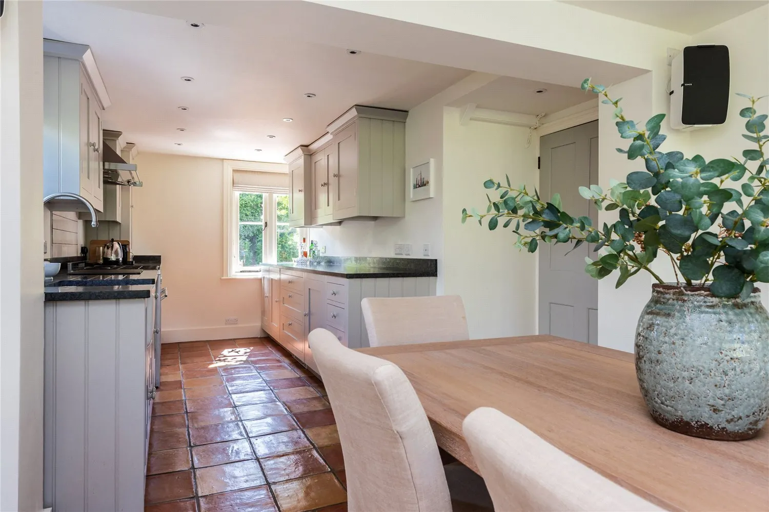Milton Street, Westcott, RH4 photo 3