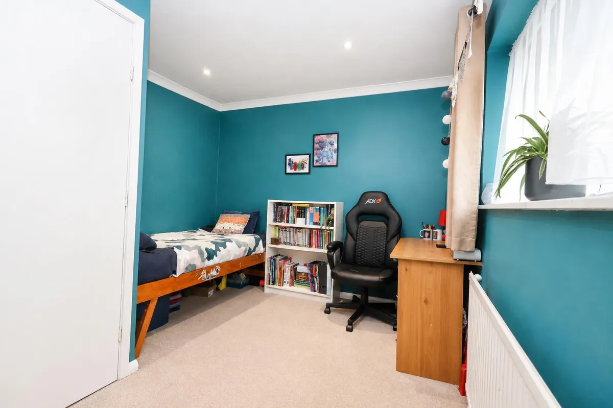 Howards Drive, Gadebridge, Hemel Hempstead, Hertfordshire, HP1 3NW