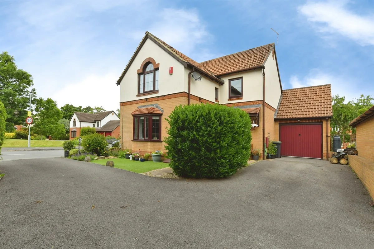 Bythebrook, Chippenham