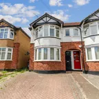 West Drive, Watford, WD25