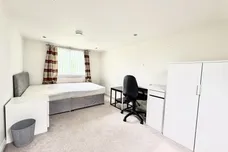 Crossways, YORK