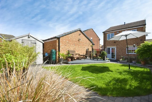 West Croft Drive, CHESTERFIELD, Derby...