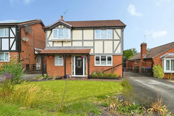 Buckingham Close, Kirkby-in-Ashfield,...