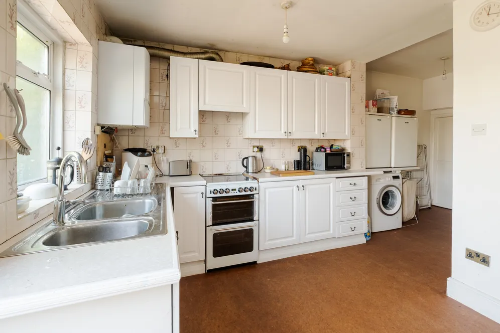 Greenham Road, London, N10 photo 25