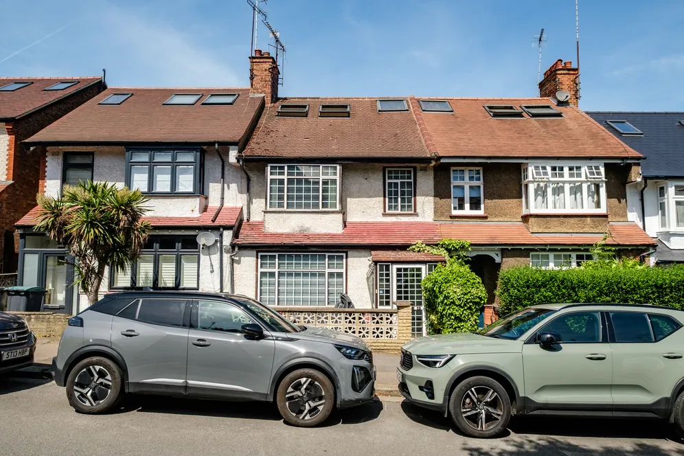 Greenham Road, London, N10 photo 31