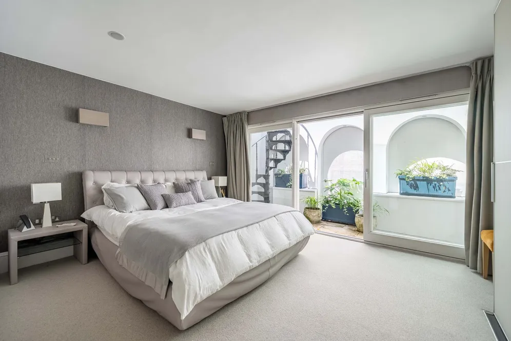 Normand Mews, London, W14 photo 6