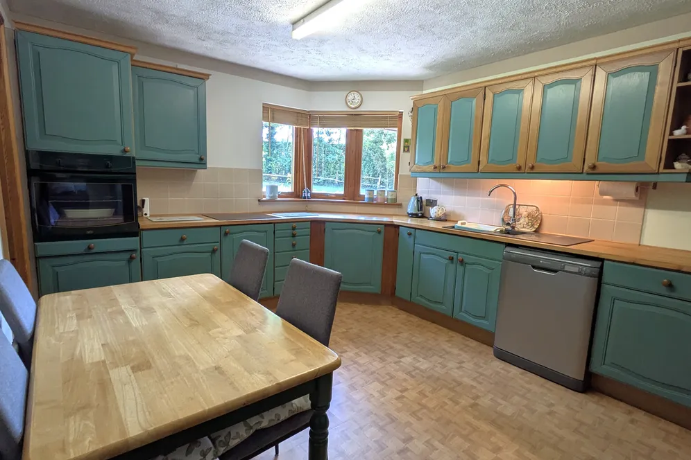 Shaws Lane, Southwater, RH13 photo 3