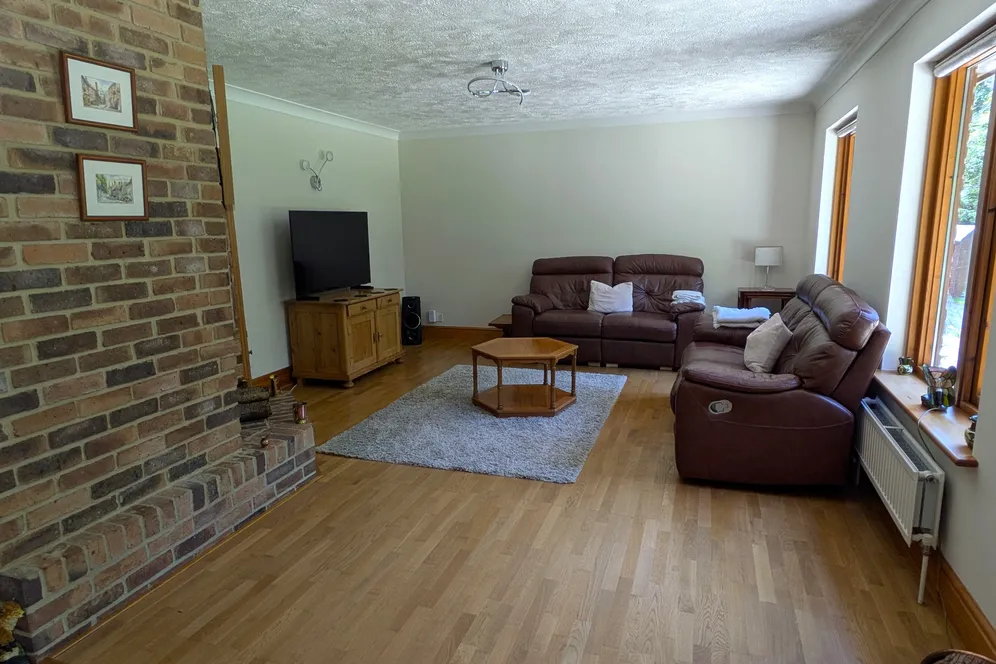 Shaws Lane, Southwater, RH13 photo 8
