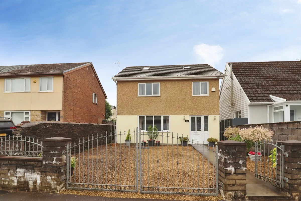 Francis Street, Tonyrefail, Porth