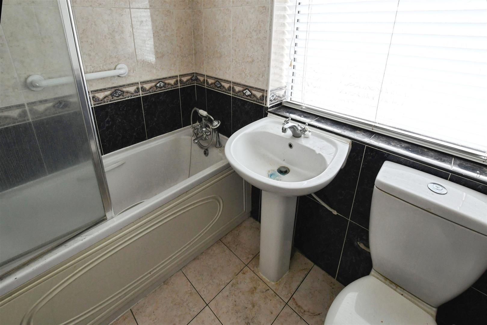 Cotterdale, Hull Image 12