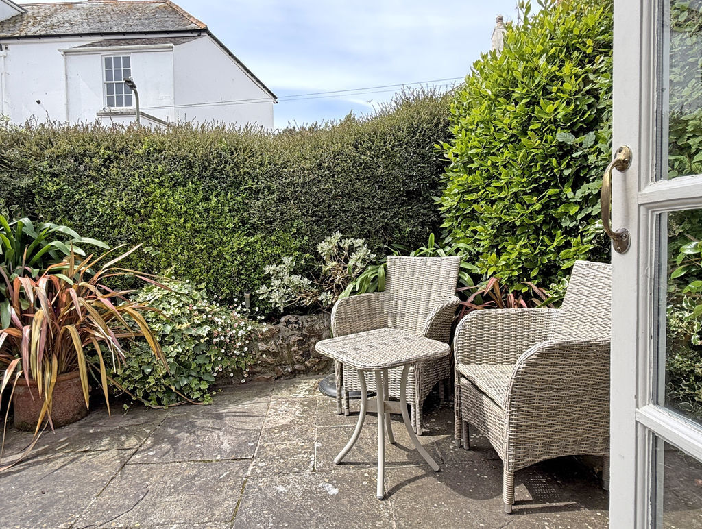 Coburg Terrace, Sidmouth Image 5