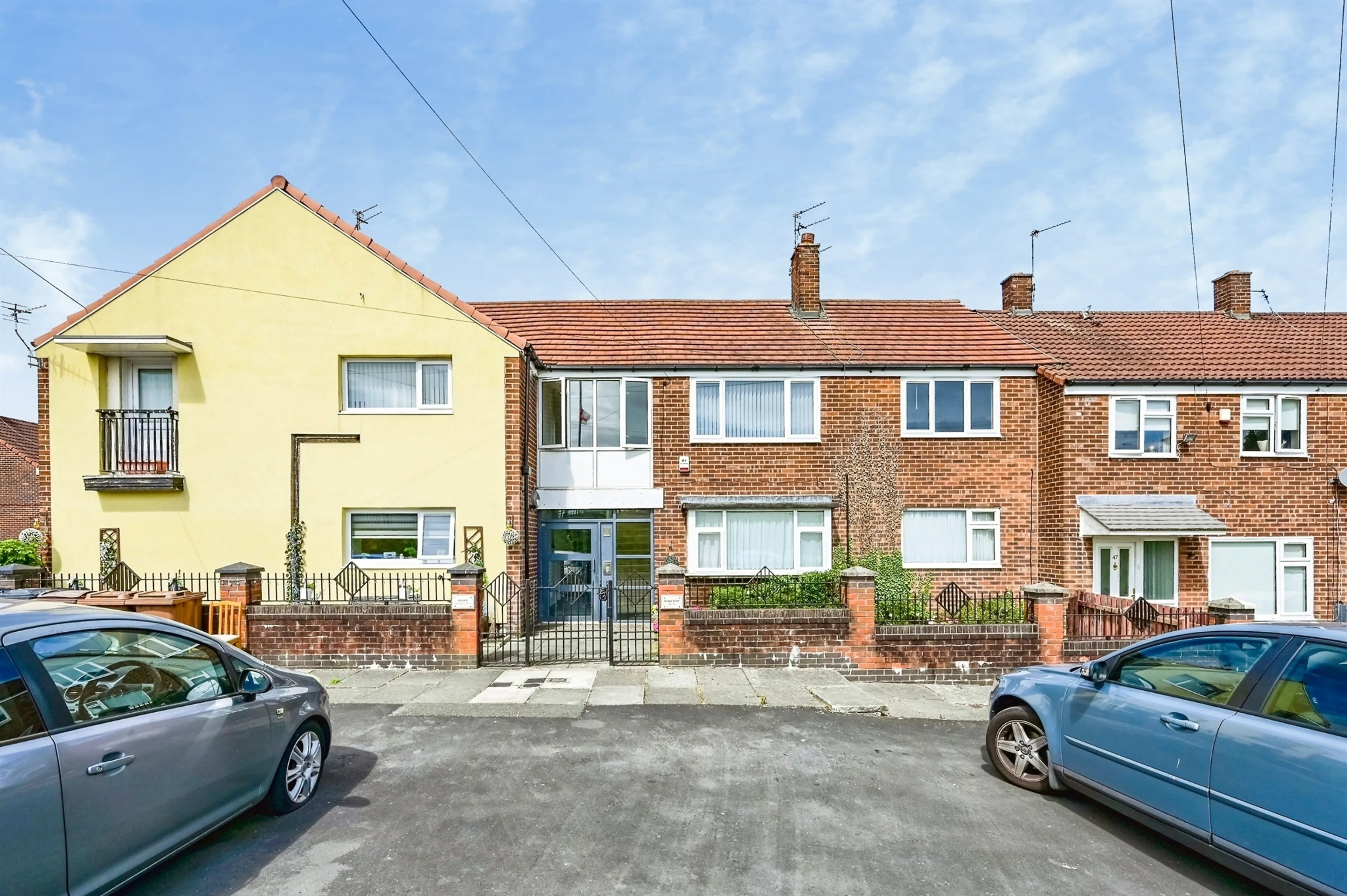 Property photo 0