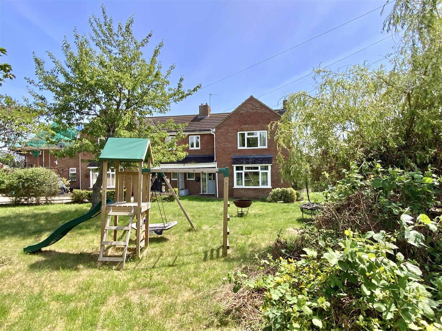 The Chequers, Castlethorpe, Milton Keynes Image 23