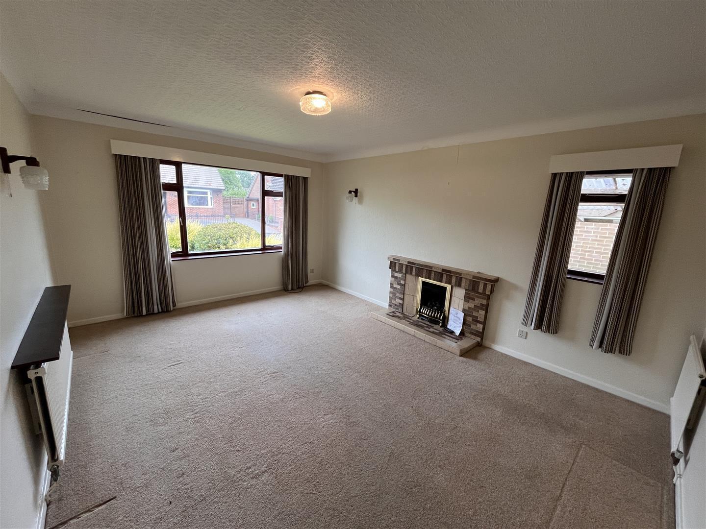 Oldfield Drive, Swadlincote DE11 0BE Image 2