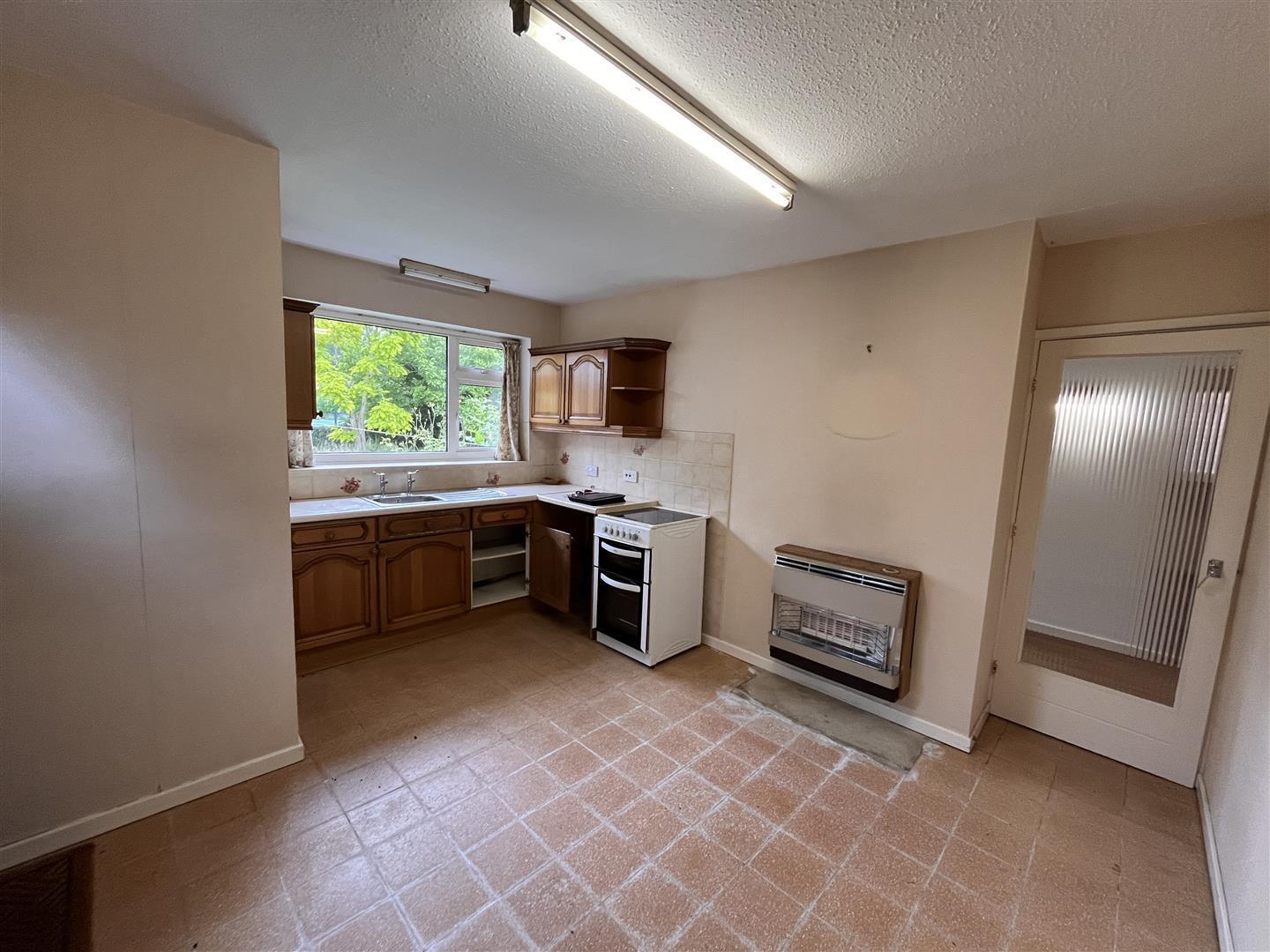 Oldfield Drive, Swadlincote DE11 0BE Image 5