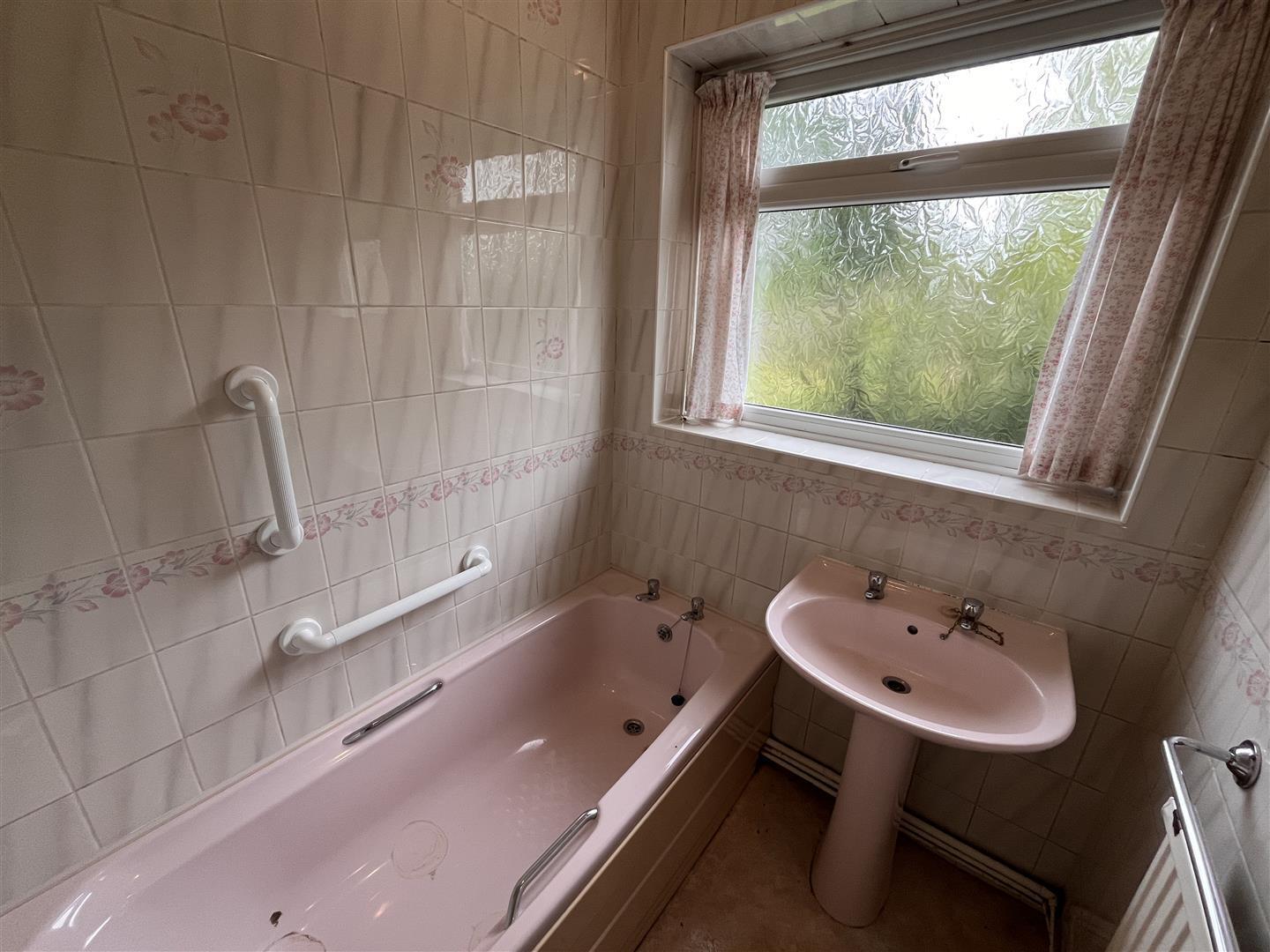Oldfield Drive, Swadlincote DE11 0BE Image 9