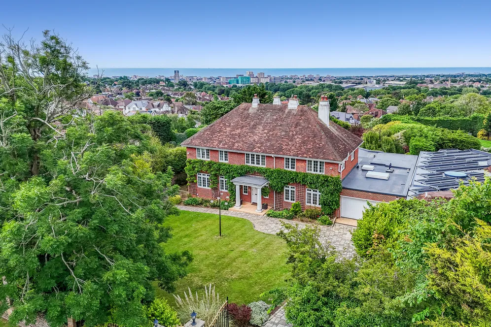 Tongdean Avenue, Hove, BN3 photo 3