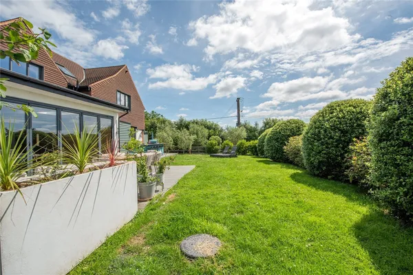 Moorhurst Lane, Holmwood, RH5 photo 23