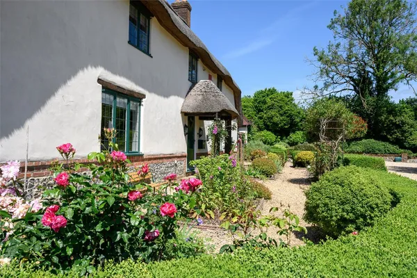 Clenston Road, Winterborne Stickland, DT11 photo 26