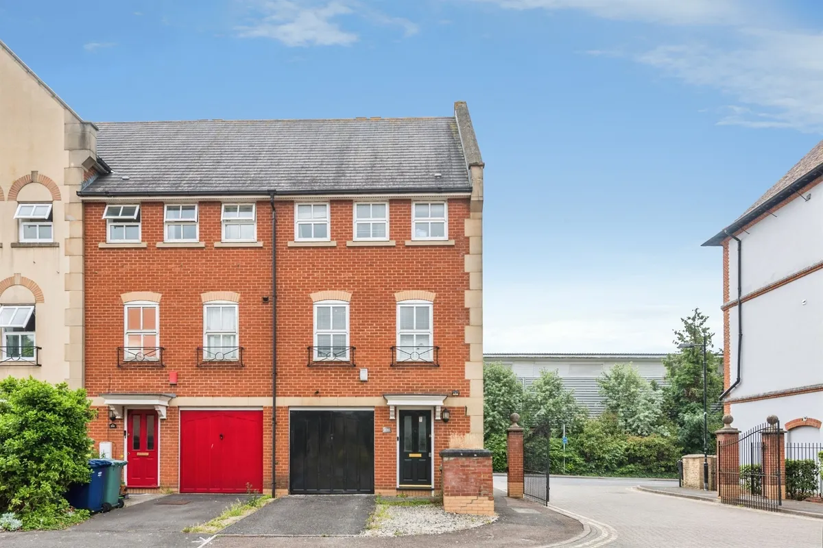 Bennett Crescent, Cowley, Oxford