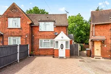 Summers Lane, London