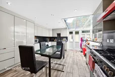 Summers Lane, London