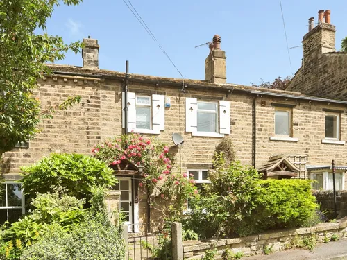 The Green, Micklethwaite, BINGLEYphoto