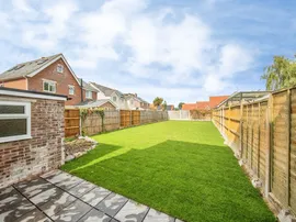 Weeley Road, Little Clacton, Clacton-On-Sea thumb 2