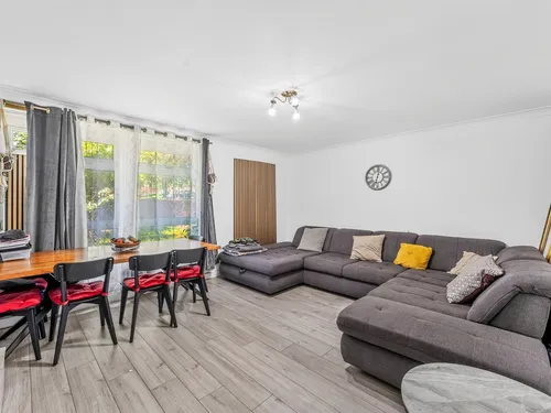 Arnal Crescent, Londonphoto
