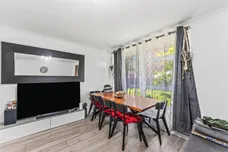 Arnal Crescent, London