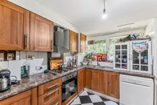 Arnal Crescent, London