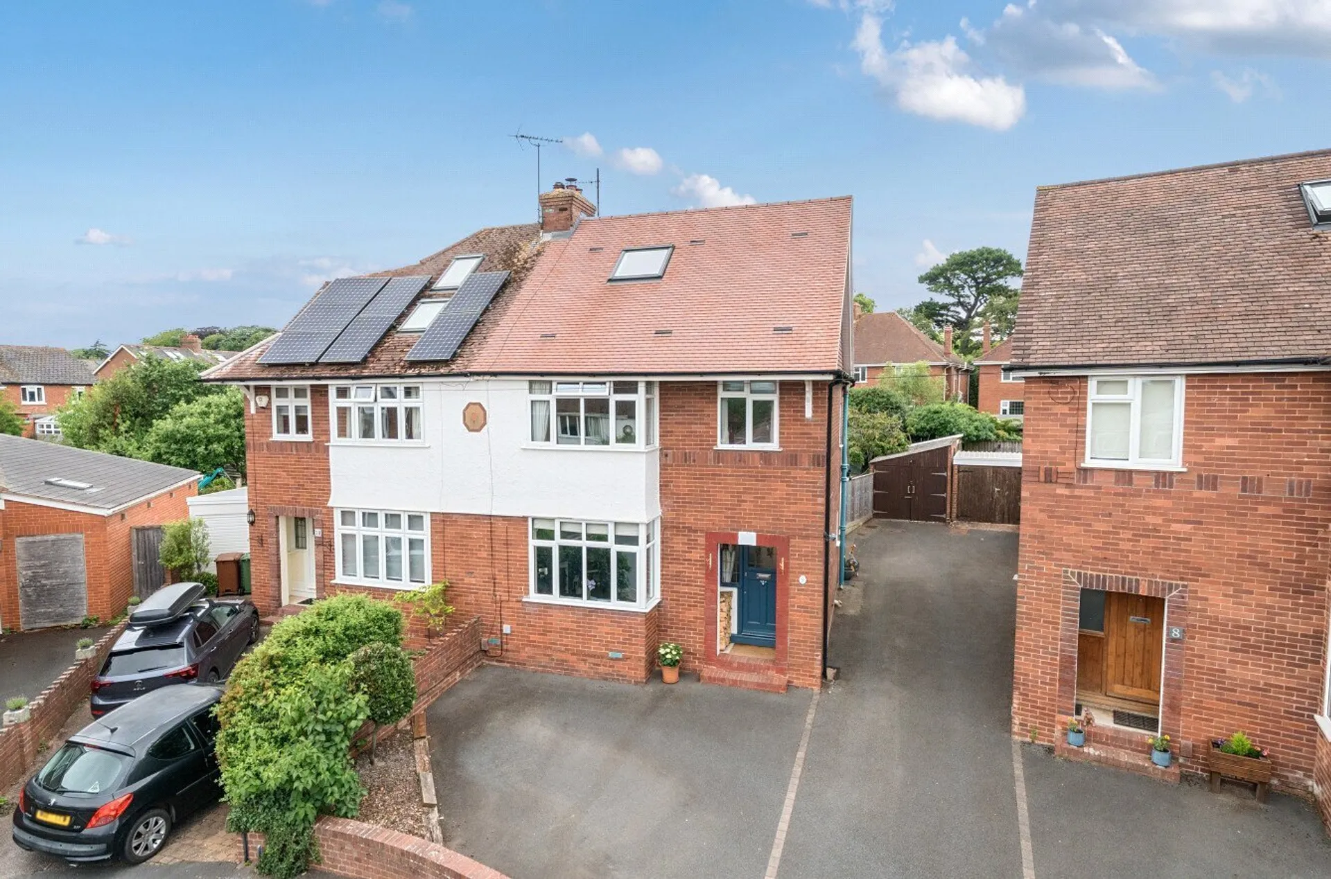 Property photo top 0