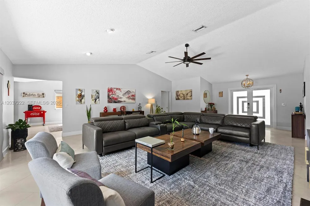 8211 NW 52nd Ct, Lauderhill, FL 33351