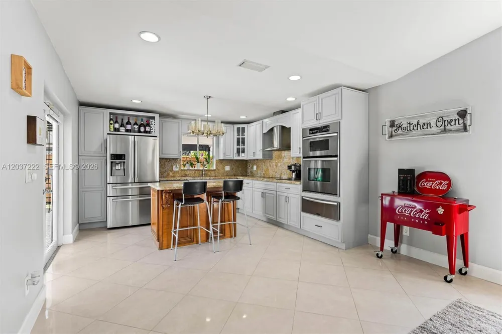 8211 NW 52nd Ct, Lauderhill, FL 33351