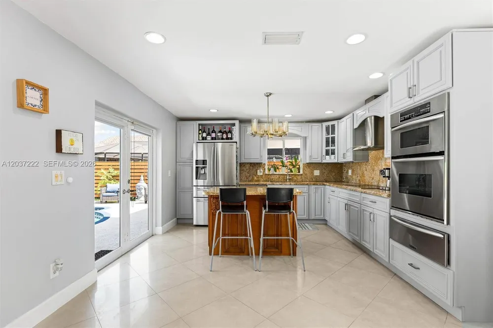 8211 NW 52nd Ct, Lauderhill, FL 33351