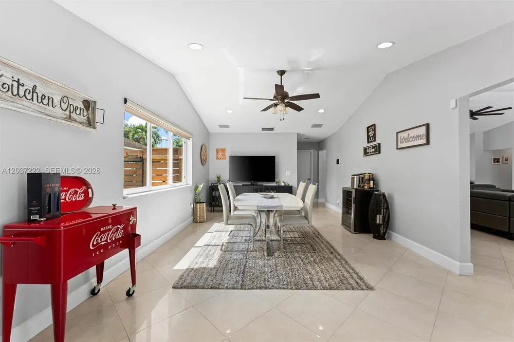 8211 NW 52nd Ct, Lauderhill, FL 33351