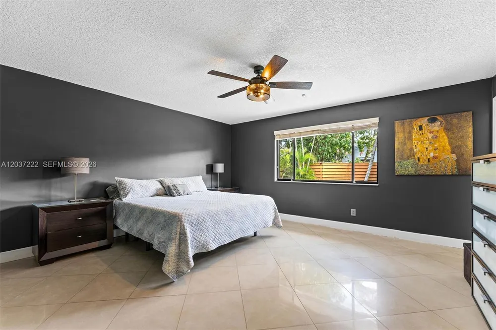 8211 NW 52nd Ct, Lauderhill, FL 33351