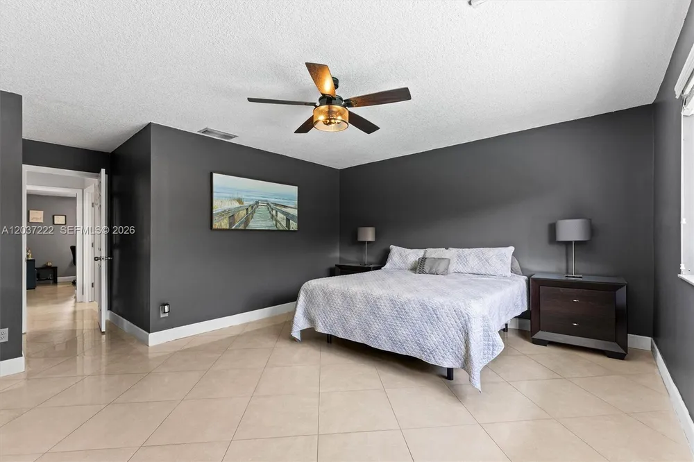 8211 NW 52nd Ct, Lauderhill, FL 33351