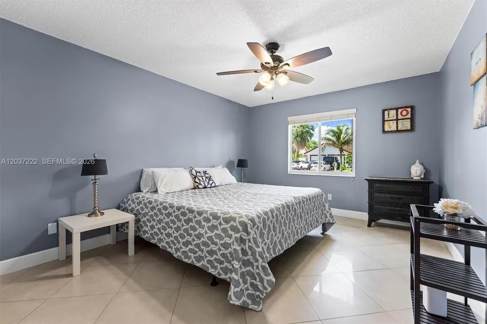 8211 NW 52nd Ct, Lauderhill, FL 33351