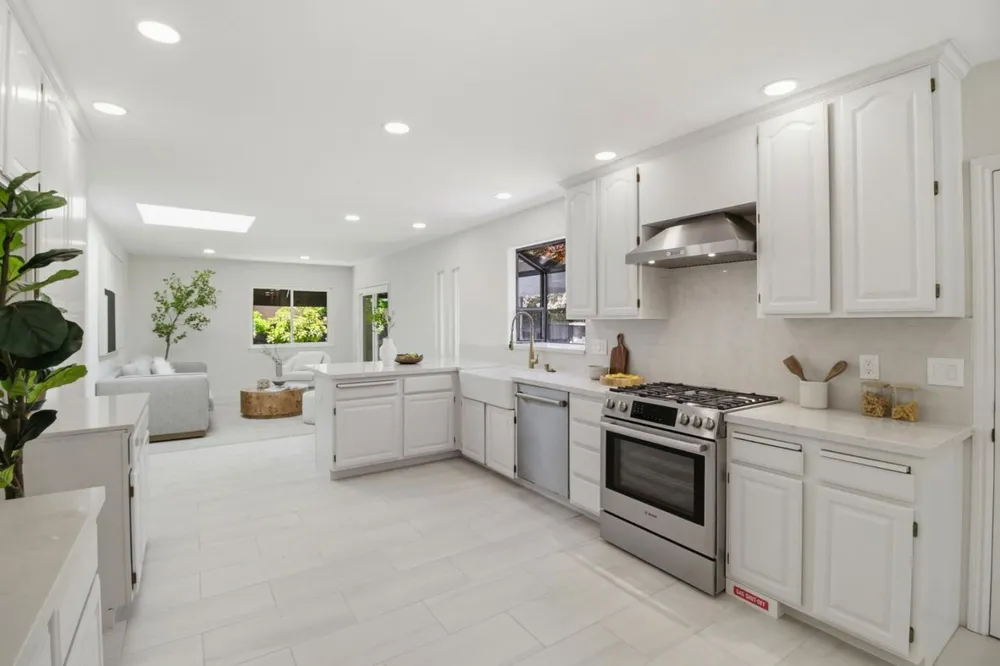 1114 Palm Ave, San Mateo, CA 94401
