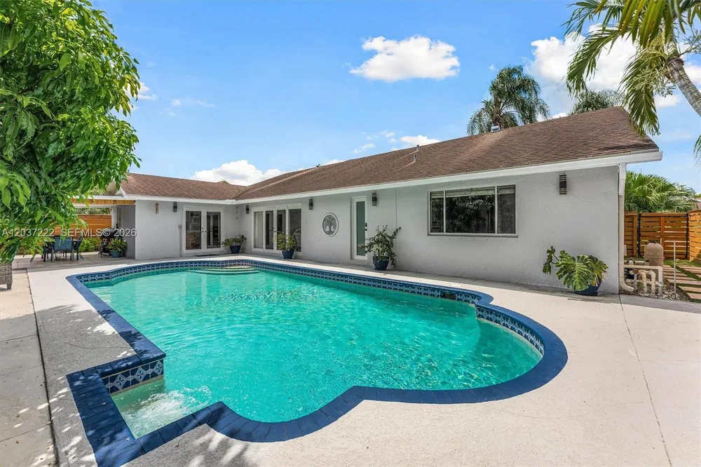 8211 NW 52nd Ct, Lauderhill, FL 33351
