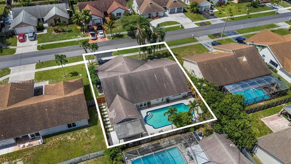 8211 NW 52nd Ct, Lauderhill, FL 33351