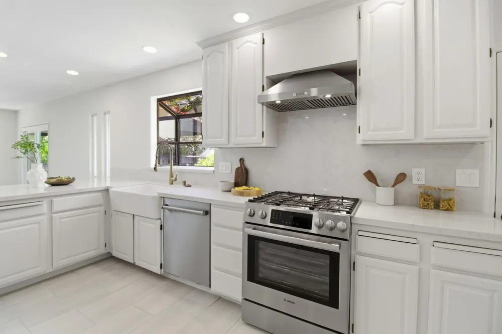 1114 Palm Ave, San Mateo, CA 94401