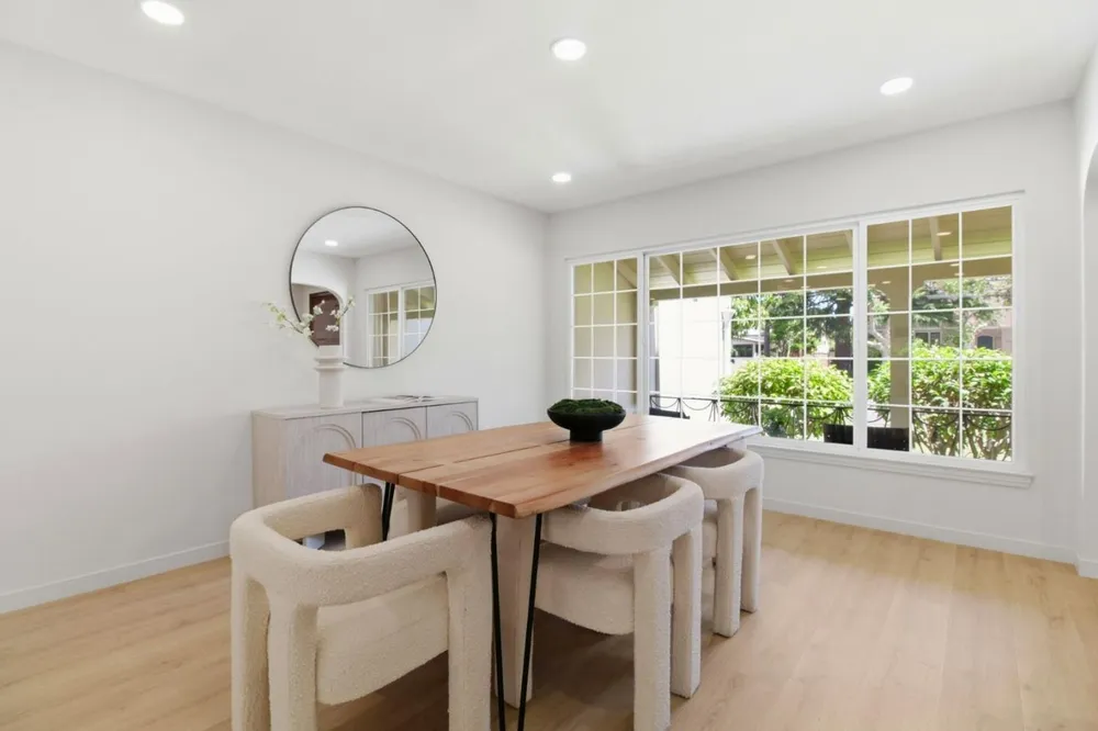 1114 Palm Ave, San Mateo, CA 94401