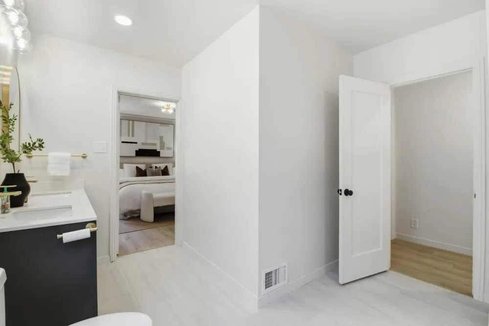 1114 Palm Ave, San Mateo, CA 94401
