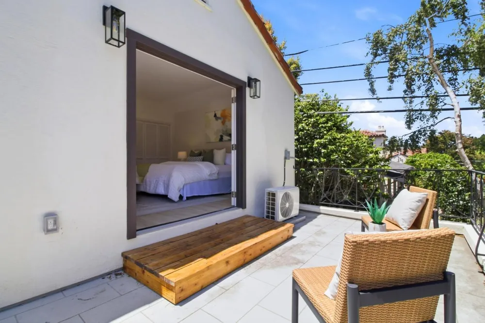 1114 Palm Ave, San Mateo, CA 94401